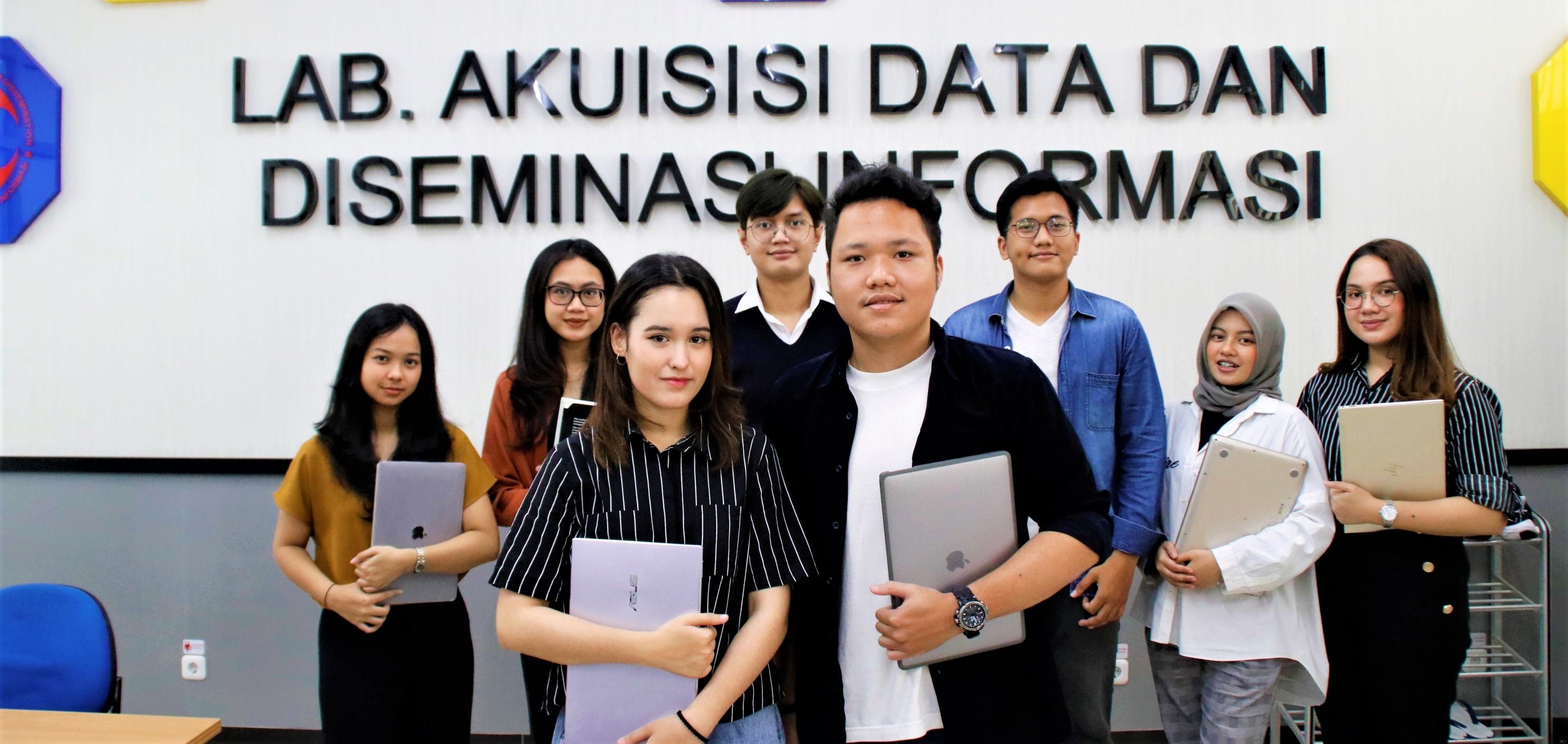 Akuisisi Data dan Disseminasi Informasi
