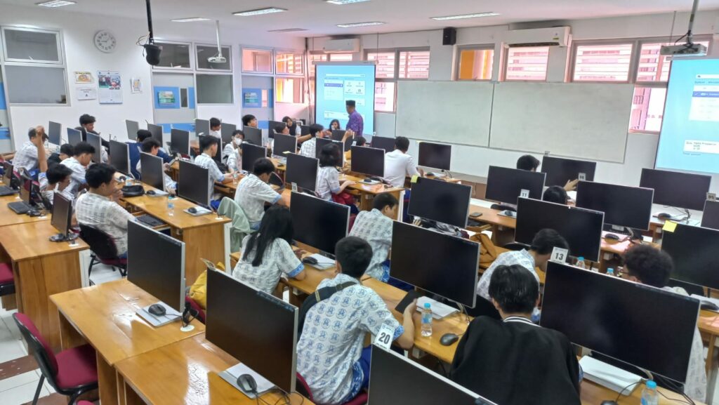 Kunjungan SMA ST AGNES Surabaya