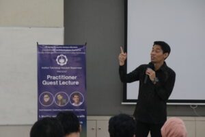 Kuliah Tamu “Entrepreneurship in Service Sector” oleh Aditya Tanjung