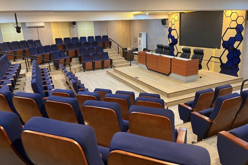 Auditorium 6