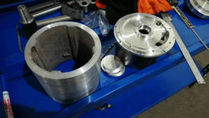 Pembuatan cetakan mangkuk kaca dengan mesin CNC Milling