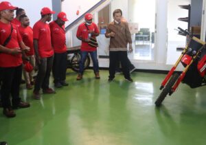 STP Otomotif Mengadakan Pelatihan Bangkit Cendrawasih Bersama Kemensos