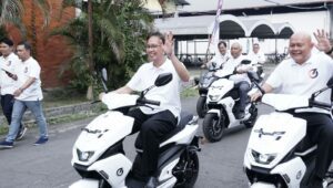 Implementasikan Hasil Inovasi, ITS Resmikan Produksi Perdana EVITS