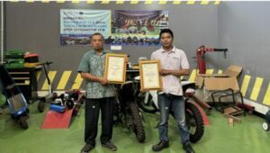 STP Otomotif ITS Resmi Bersertifikat Menjadi Bengkel Konversi Sepeda Motor Tipe A dan Bengkel Konversi Non Roda Dua