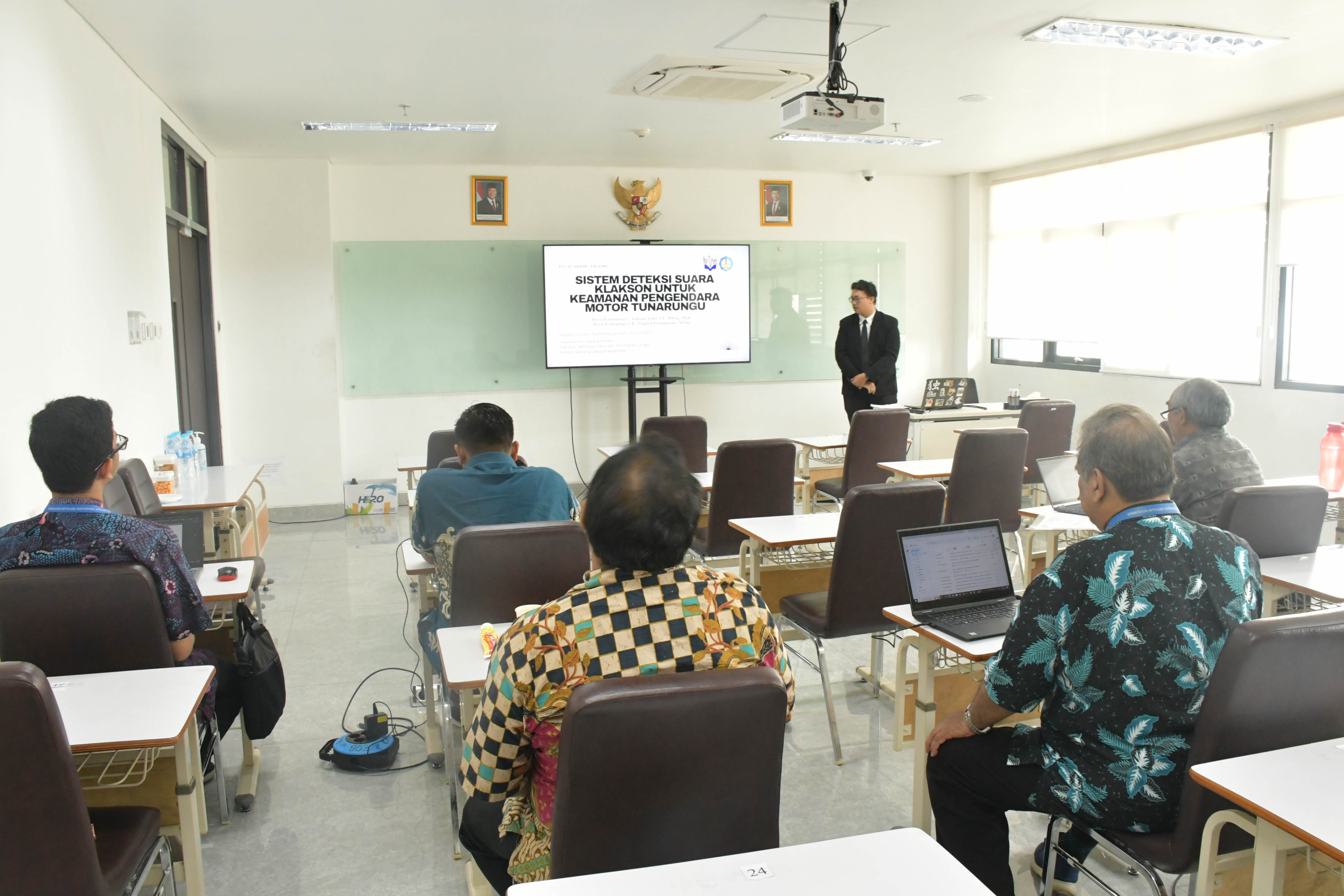 [30 Desember 2025] Sidang Tugas Akhir Semester Gasal 2025-2026 ...