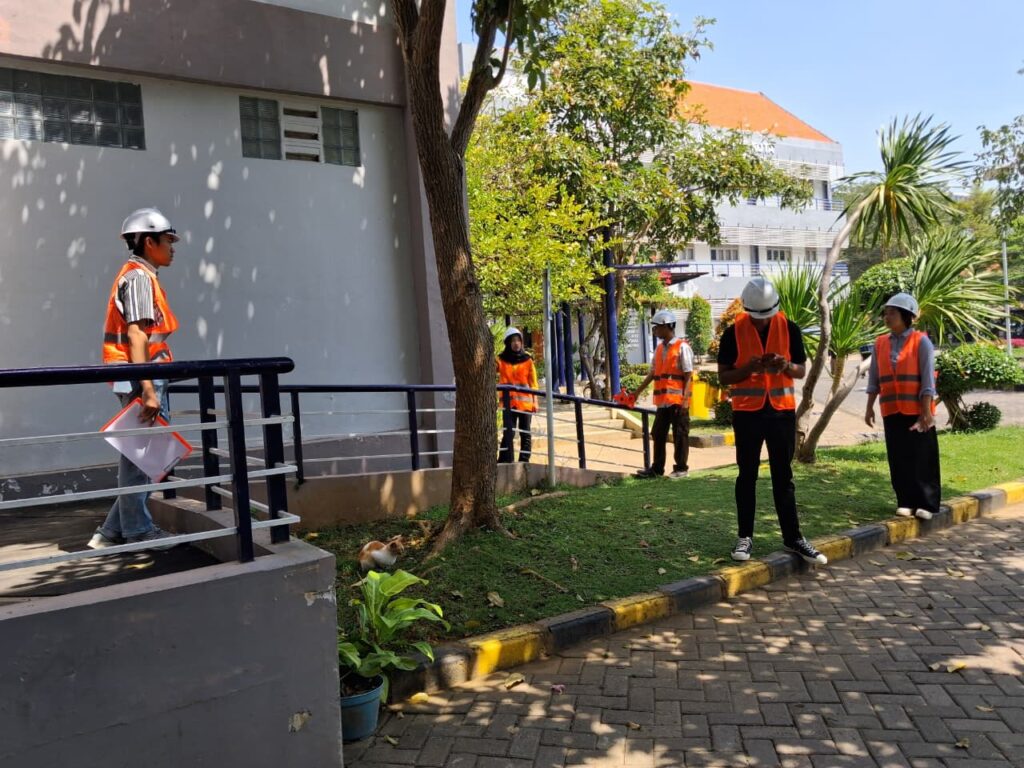 Mahasiswa Geomatika Tingkatkan Skill Survei di Praktikum Lapangan