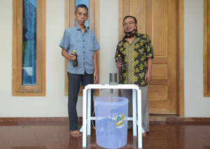 Darmawan: Tahun Ke 4 Abmas Pemanfaatan Potensi Lokal Limbah Air Kelapa Menjadi Pupuk Cair Berbasis Organik