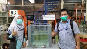 PENYERAHAN SUMBANGAN PERALATAN LABORATORIUM DARI ALUMNI ANGKATAN 2000 TEKNIK KIMIA