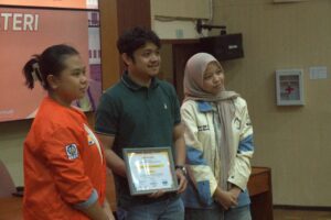 Dokumentasi bersama Pemateri Software Course : HYSYS Basic