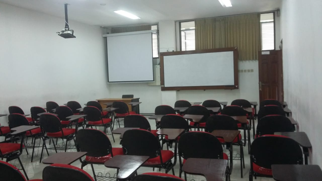 Ruang Kelas1 - Departemen Teknik Mesin Industri