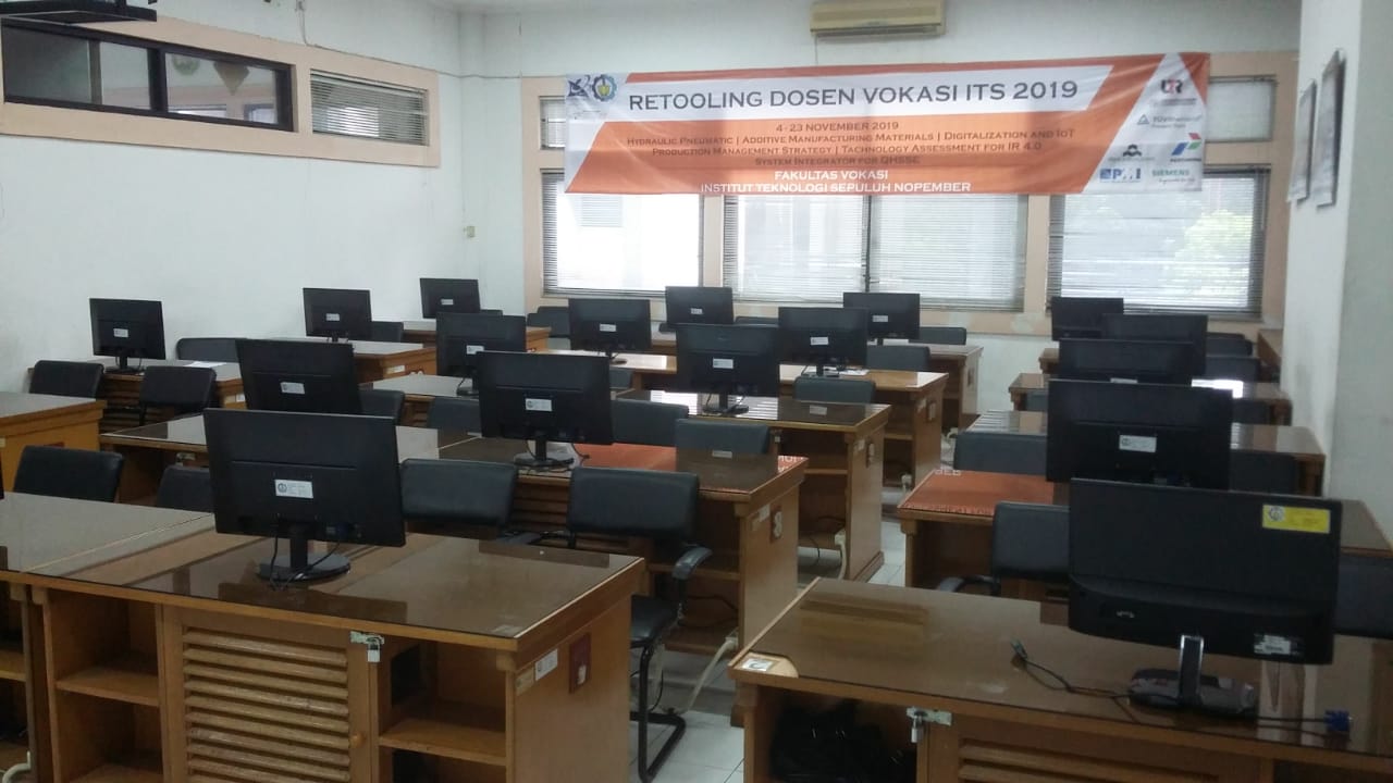 Ruang Komputer - Departemen Teknik Mesin Industri