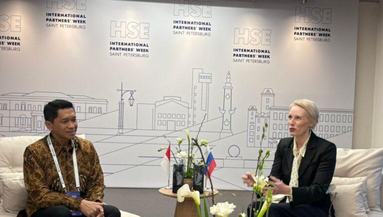 Rector of ITS Professor Dr HC Ir Bambang Pramujati left in courtesy meeting with Anna Tyshetskaya right First Vice Rector of HSE University St Petersburg discussing strategic partnership renewal for academic excellence
