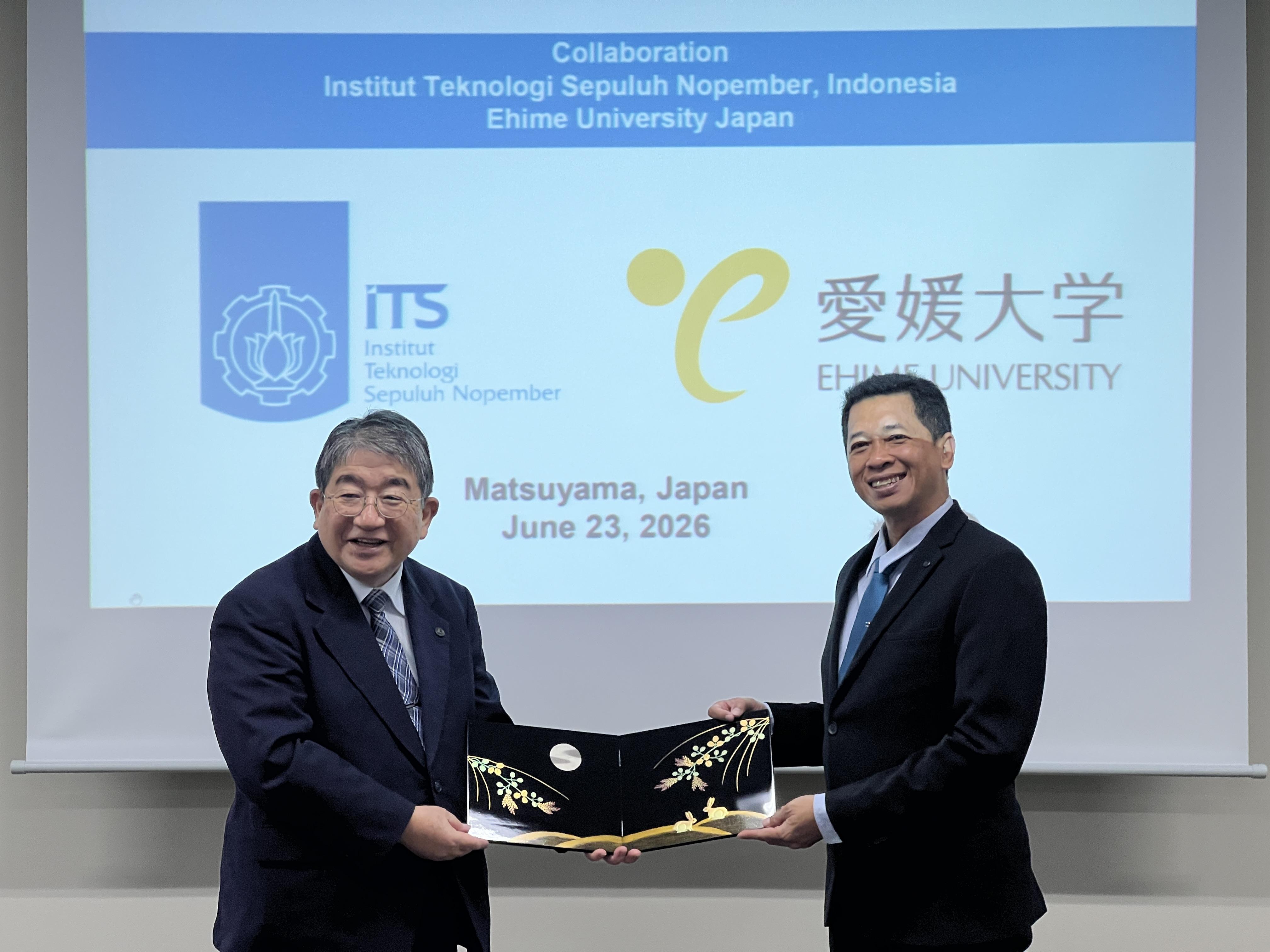 The ceremonial signing of the Memorandum of Understanding (MoU) was conducted by Rector of ITS Prof. Dr. (HC). Ir. Bambang Pramujati, S.T., M.Sc.Eng., Ph.D., IPU, ASEAN Eng. and Rector of Ehime University Prof. Dr. Hiroshige Nishina