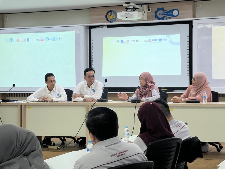Opening session of the International Guest Lecture involving ITS, UTM, UTP, and UNITEN.