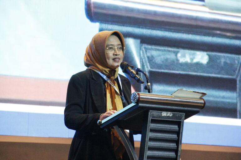 ITS Vice Rector I for Academic and Student Affairs, Professor Nurul Widiastuti, S.Si., M.Si., Ph.D., delivering his remarks at ISoC VII 2026