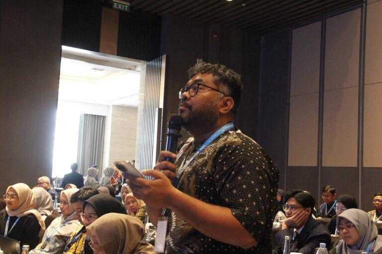 One of the participants at ISoC VII 2026 during the Q&A discussion session