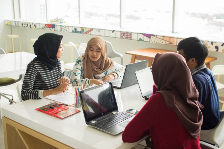 Fasilitas dan Layanan