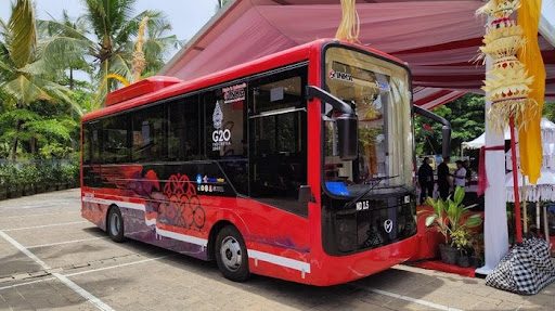 Bus Listrik Merah Putih (BLiMP)