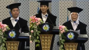 ITS Kukuhkan 3 Guru Besar Baru FT-EIC
