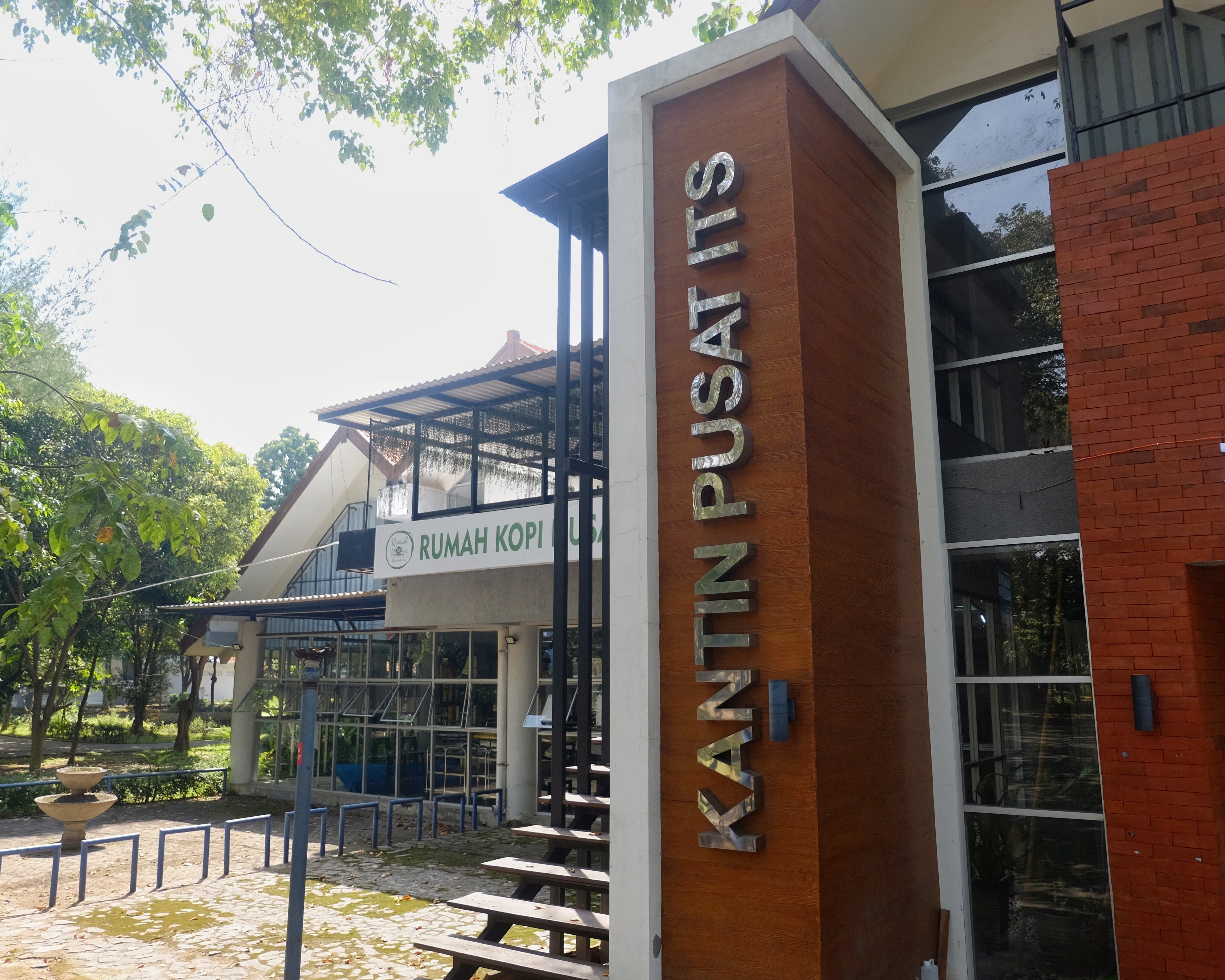 Kantin Pusat ITS