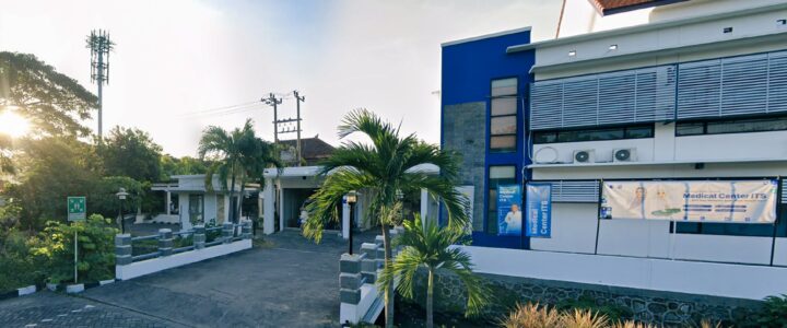 Medical Center ITS Tampak Samping c