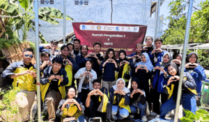 BEM FT-EIC ITS Turun Tangan Bangun Kampung Hidroponik Ramah Energi