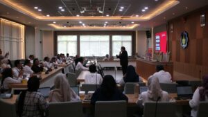 FT-EIC ITS Gelar Pelatihan John Roberts Powers International untuk Perkuat Service Attitude dan Interpersonal Skills