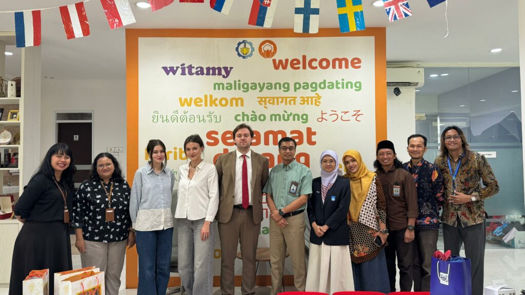 FDKBD Kerjasama dengan Russian House