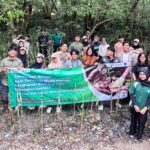 Mahasiswa ITS Perkuat Mitigasi Bencana Pesisir lewat Aksi Sobat Bumi