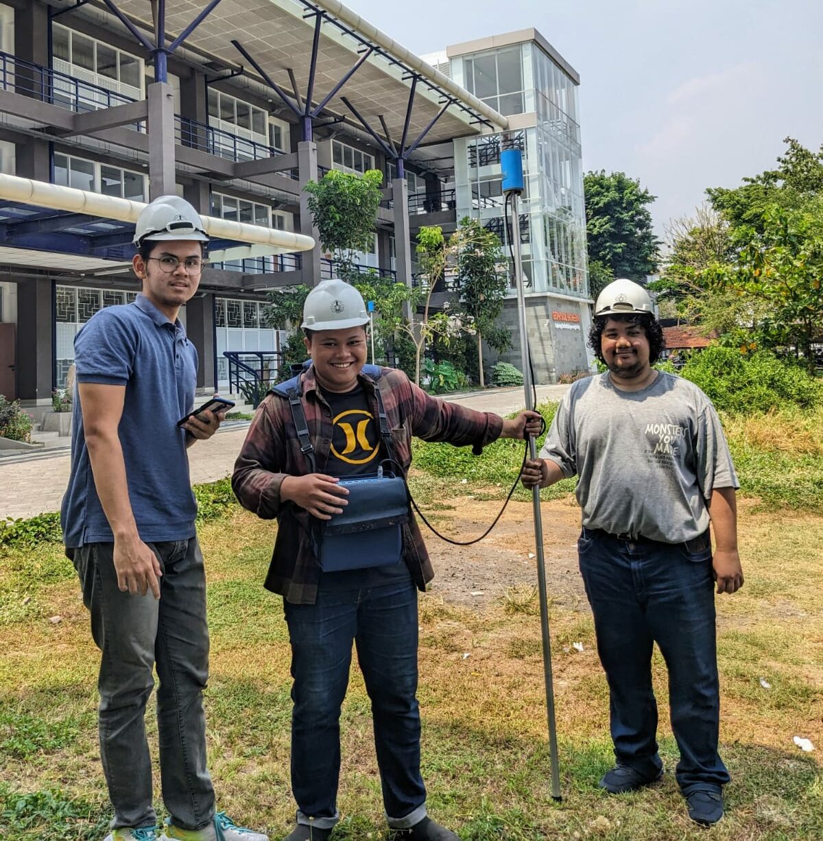 CAPSTONE (KULIAH LAPANGAN TERPADU)