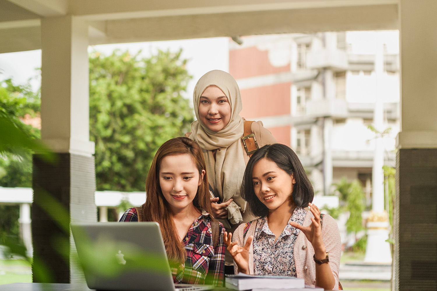 Peraturan dan Informasi
