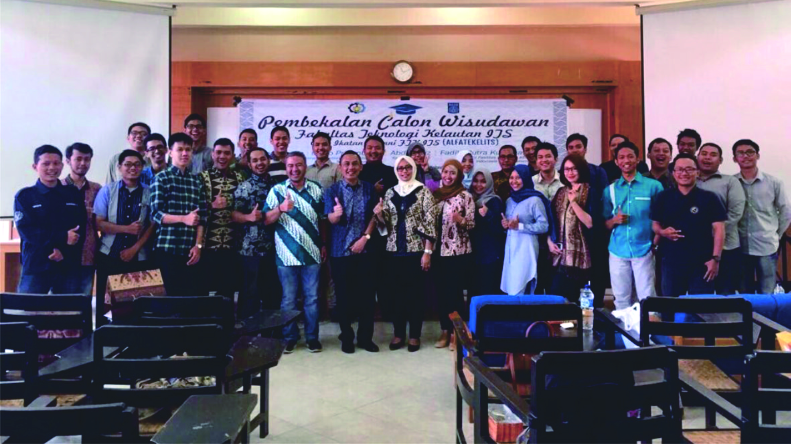 Sharing Knowledge of 2017 Graduates Candidates