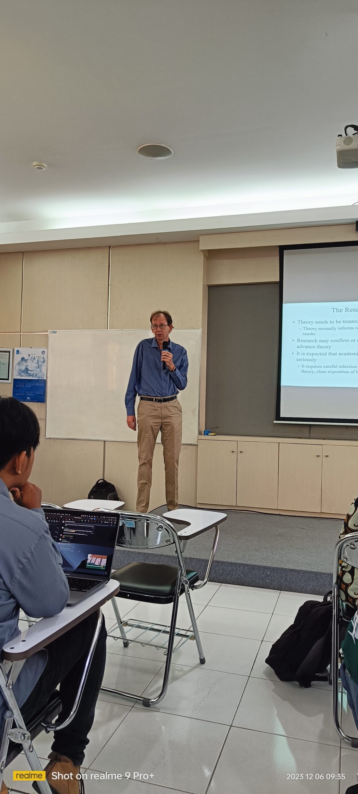 Kunjungan Prof Davison