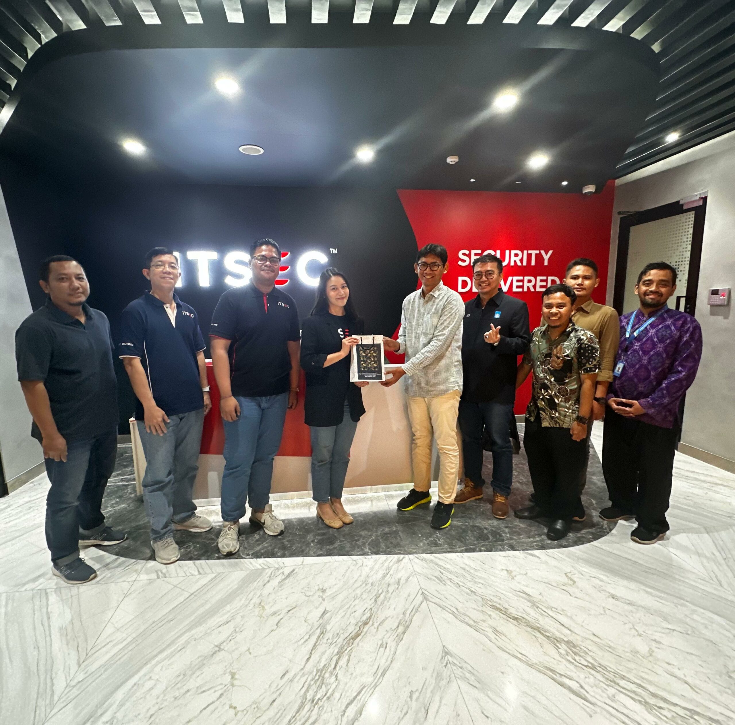 kunjungan ke Mitra MBKM