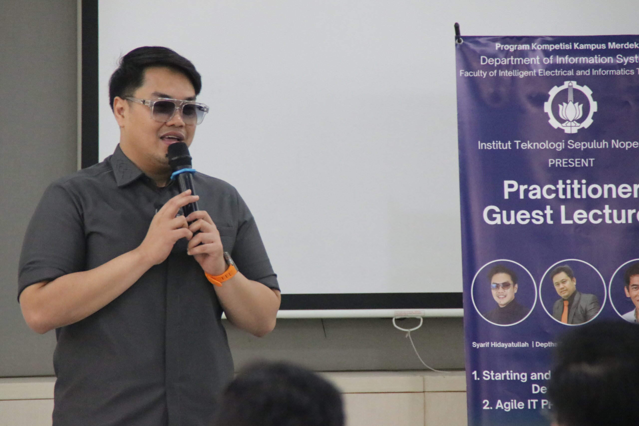 Starting and Manage Business with Design Thinking - Syarif Hidayatullah