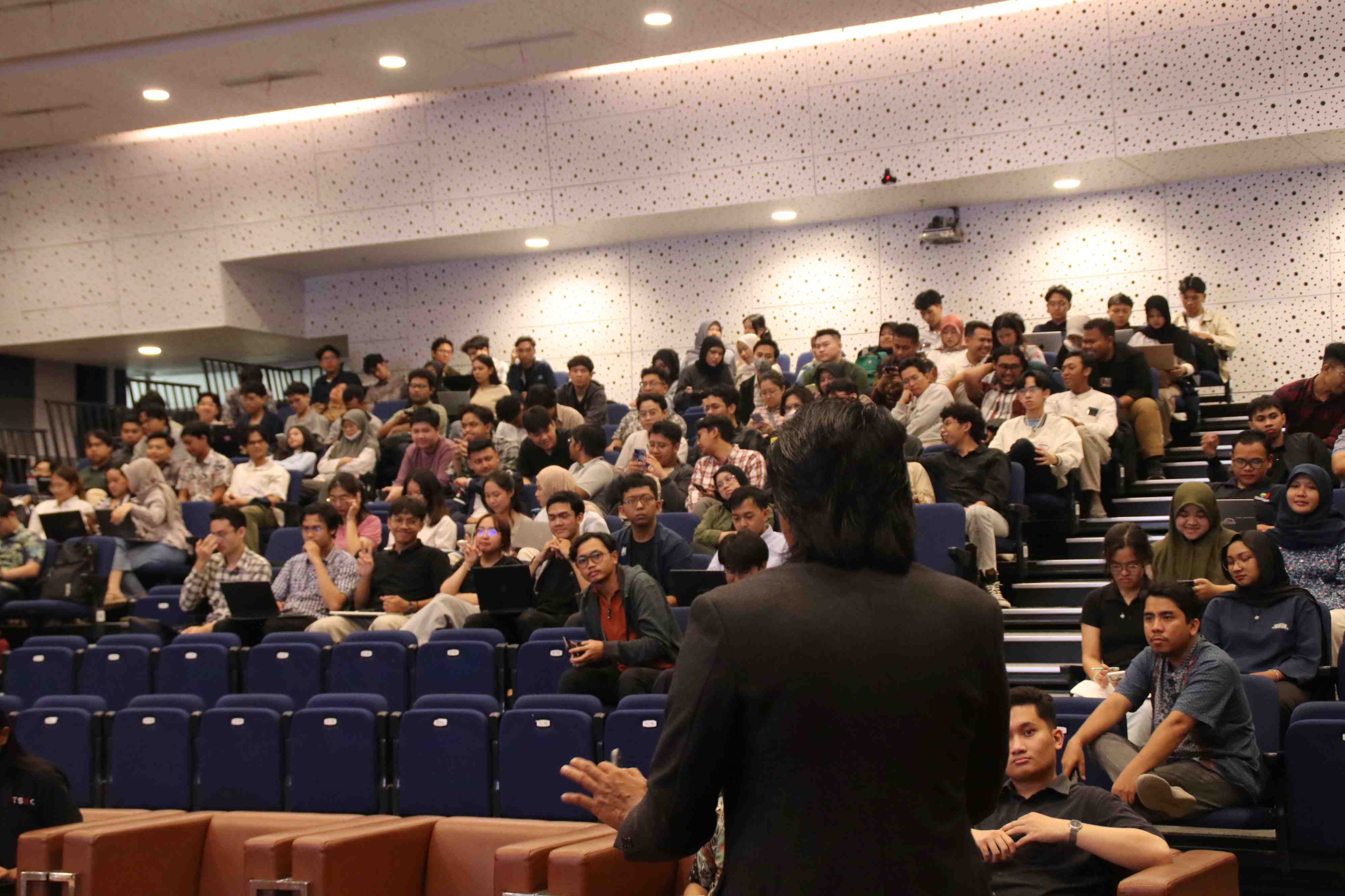 Kuliah Tamu : Ahli Keamanan Siber ITSEC Asia Proteksi Aset Informasi