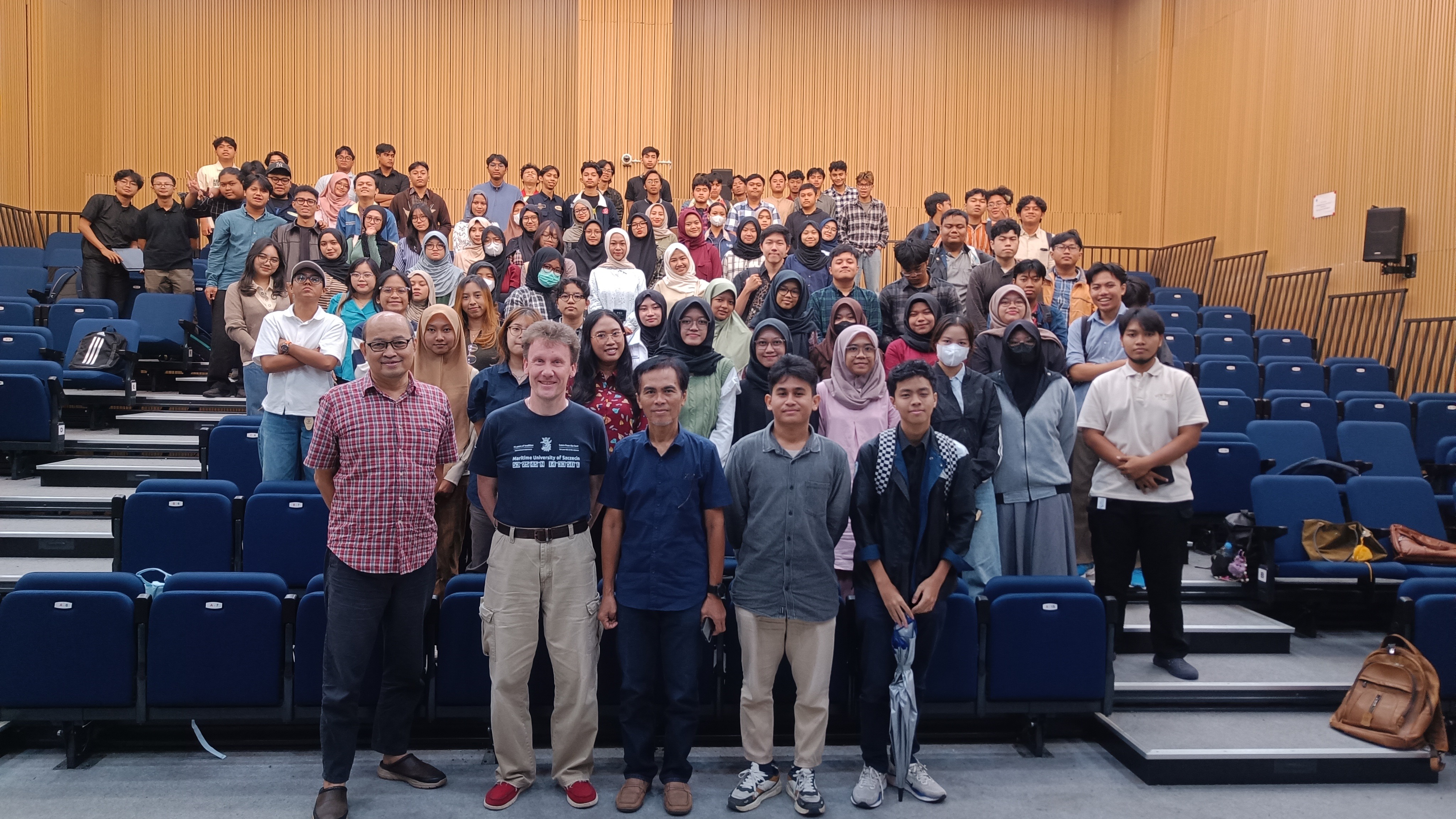 GLOBAL BUSINESS WEEK: Strategic Business Simulation Workshop “Mastering Global Markets” di ITS