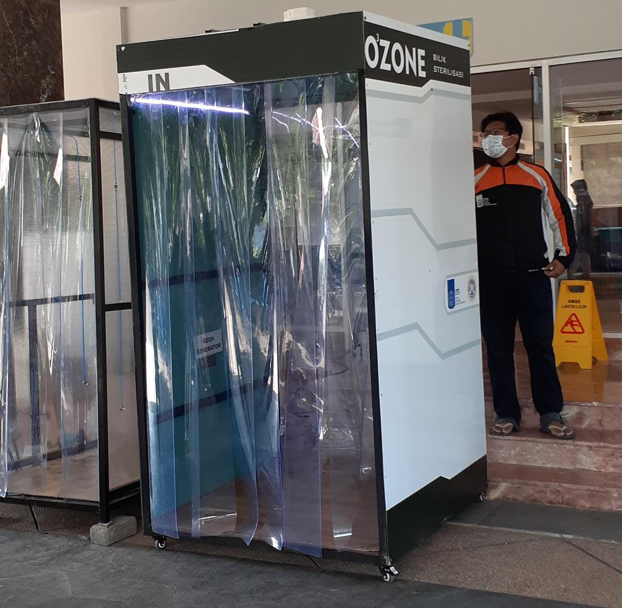 Bantu Tangani Covid19, ITS Kirimkan Disinfection Chamber ke RSUA